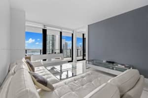 650 NE 32nd St, Miami, FL 33137, Sold 04/14/25
