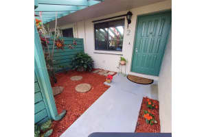 450 Lakeview Dr, Weston, FL 33326, Sold 01/16/25