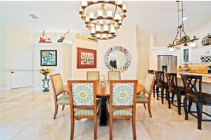 10012 NW 2nd St, Plantation, FL 33324, Sold 01/14/25