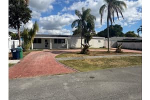 5325 SW 99th Ct, Miami, FL 33165, Sold 03/07/25
