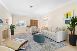 5371 N Bay Rd, Miami Beach