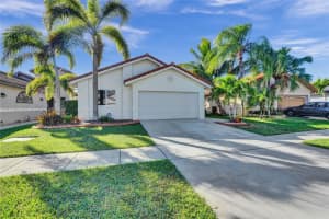 17650 SW 4th Ct, Pembroke Pines, FL 33029, Sold 02/13/25