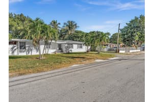 1691 NE 146th St, Miami, FL 33181, Sold 05/27/25