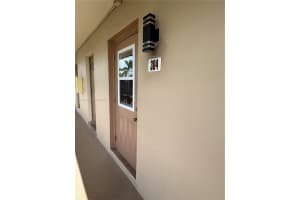 3430 Nw 52nd Ave 304, Lauderdale Lakes