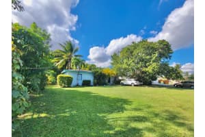 1130 SW 86th Ct, Miami, FL 33144, Sold 01/21/25