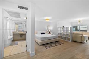 1024 Ocean Dr, Miami Beach, FL 33139, Sold 01/17/25