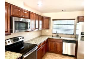 8220 SW 81st Pl, Miami, FL 33143, Sold 01/09/25
