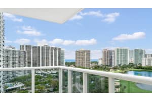 3625 N Country Club Dr 1604, Aventura
