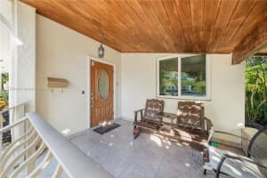 531 Palmetto Dr, Miami Springs, FL 33166, Sold 05/01/25