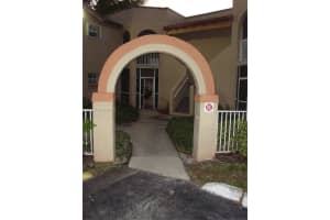 8630 SW 3rd St, Pembroke Pines, FL 33025, Sold 04/22/25