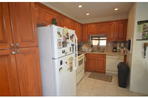 371 S Hollybrook Dr APT 310, Pembroke Pines, FL 33025, Sold 05/20/25
