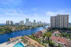 19667 Turnberry Way 14c, Aventura