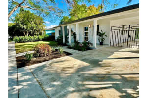 3235 SW 75th Ct, Miami, FL 33155, Sold 03/25/25