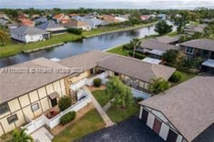 4289 Island Cir, Fort Myers, FL 33919, Sold 05/23/25