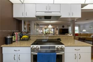 4289 Island Cir, Fort Myers, FL 33919, Sold 05/23/25