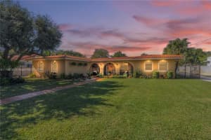 50 Sw 130th Ave, Miami