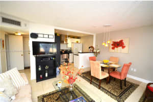4990 E Sabal Palm Blvd, Tamarac, FL 33319, Sold 05/16/25