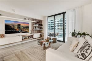 1010 Brickell, 1010 Brickell Ave, Miami, FL 33131, Sold 07/07/25