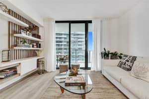 1010 Brickell, 1010 Brickell Ave, Miami, FL 33131, Sold 07/07/25