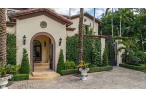 10401 SW 64th Ave, Pinecrest, FL 33156, Sold 03/20/25