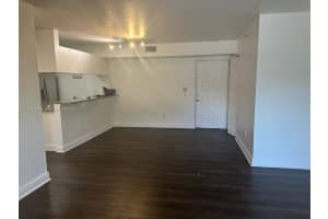 470 S Park Rd 7-207, Hollywood