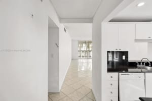 421 Ne 14th Ave 203 Hallandale Beach, FL 33009 - MLS#A11706529