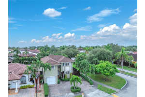 15382 SW 39th Ln, Miami, FL 33185, Sold 01/27/25