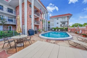 2424 NE 9th St, Fort Lauderdale, FL 33304, Sold 03/14/25