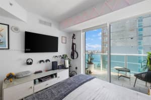 41 SE 5th St APT 1601, Miami, FL 33131, Sold 08/11/25