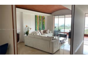9 Avenida 1002 ,, FL 760046 - MLS#A11706837