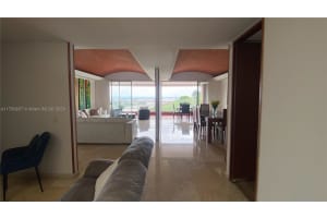 9 Avenida 1002 ,, FL 760046 - MLS#A11706837