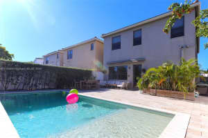 886 NE 191st St, Miami, FL 33179, Sold 02/24/25