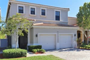 886 NE 191st St, Miami, FL 33179, Sold 02/24/25