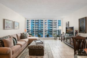 3505 N Ocean Dr, Hollywood, FL 33019, Sold 05/13/25