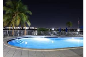 1075 Ne Miami Gardens Dr 610, Miami