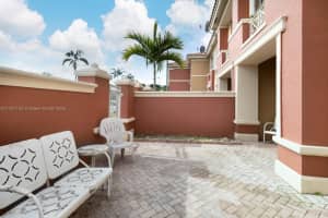 11411 NW 60th St, Doral, FL 33178, Sold 02/05/25