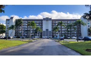 3150 W Rolling Hills Cir, Davie, FL 33328, Sold 04/18/25