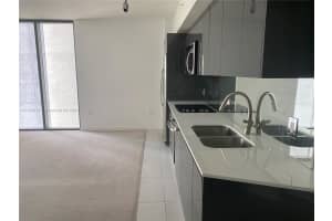 31 SE 6th St, Miami, FL 33131, Sold 03/20/25