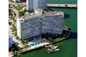 20 Island Ave, Miami Beach, FL 33139, Sold 02/21/25
