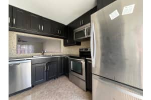 2700 S Oakland Forest Dr APT 304, Oakland Park, FL 33309, Sold 08/15/25