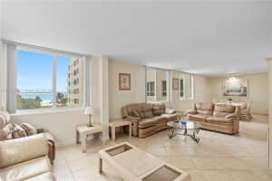 5005 Collins Ave 425, Miami Beach, FL 33140 - MLS#A11707355
