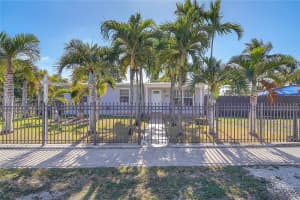 10740 SW 48th Terrace, Miami, FL 33165, Sold 03/31/25