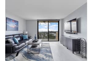 2350 NE 135th St, North Miami, FL 33181, Sold 04/10/25