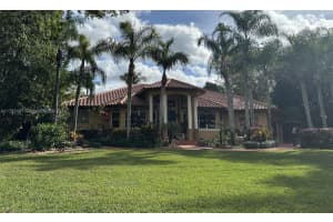 2350 SW 106th Way, Davie, FL 33324, Sold 06/10/25