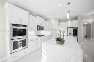 9240 Meridian Dr E, Parkland, FL 33076, Sold 02/10/25