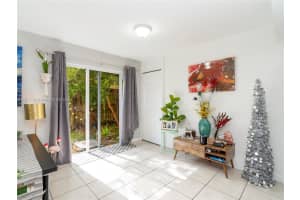 1325 NE 5th Ave, Fort Lauderdale, FL 33304, Sold 03/21/25