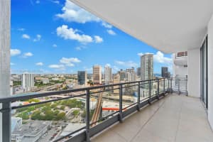 90 NW 3rd St, Miami, FL 33128, Sold 04/09/25