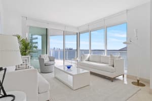 218 SE 14th St, Miami, FL 33131, Sold 03/11/25