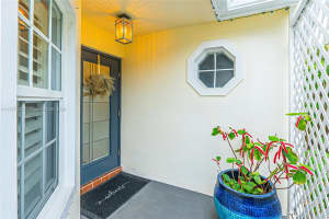 2937 Quail Run Ln, Davie, FL 33328, Sold 03/31/25