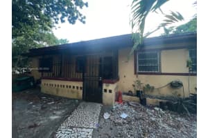 17900 NW Sunshine State Pkwy W, Miami, FL 33169, Sold 02/07/25